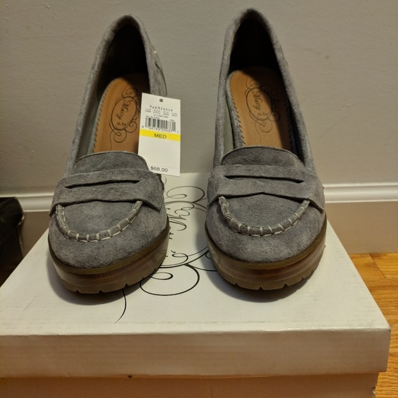 van heusen heels